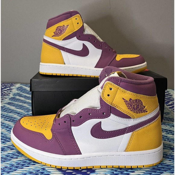 Jordan 1 Retro High OG Brotherhood 2022 555088 706 University Gold Mens Size 9.5 - Picture 2 of 10